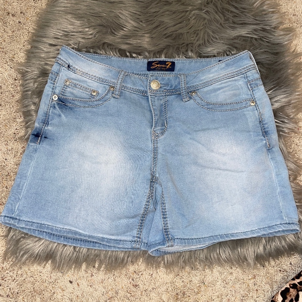 EUC Seven 7 Cuff Optional Light Distressed Shorts Powell Blue Size 4
